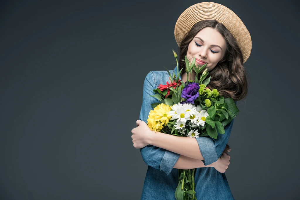 Букеты из тюльпанов - FirstFloral